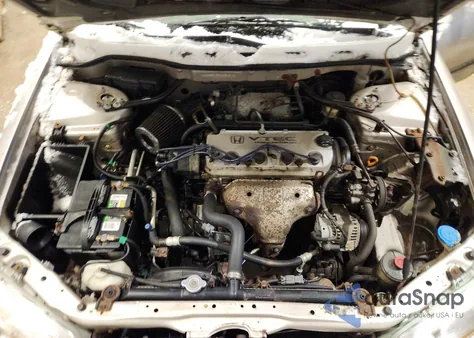 1999 Honda Accord Lx z USA, uszkodzony, nr VIN 1HGCG5546XA031812